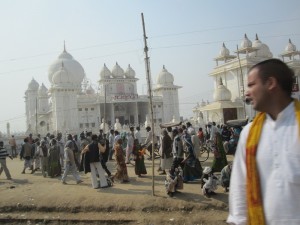 Mosque Between Agra And Delhi
